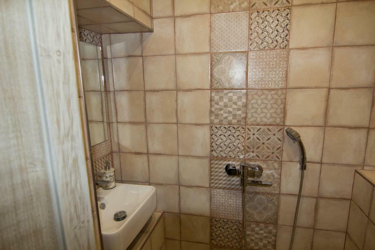 Apartman U Gotickeho Dvojcete Litomerice Ngoại thất bức ảnh