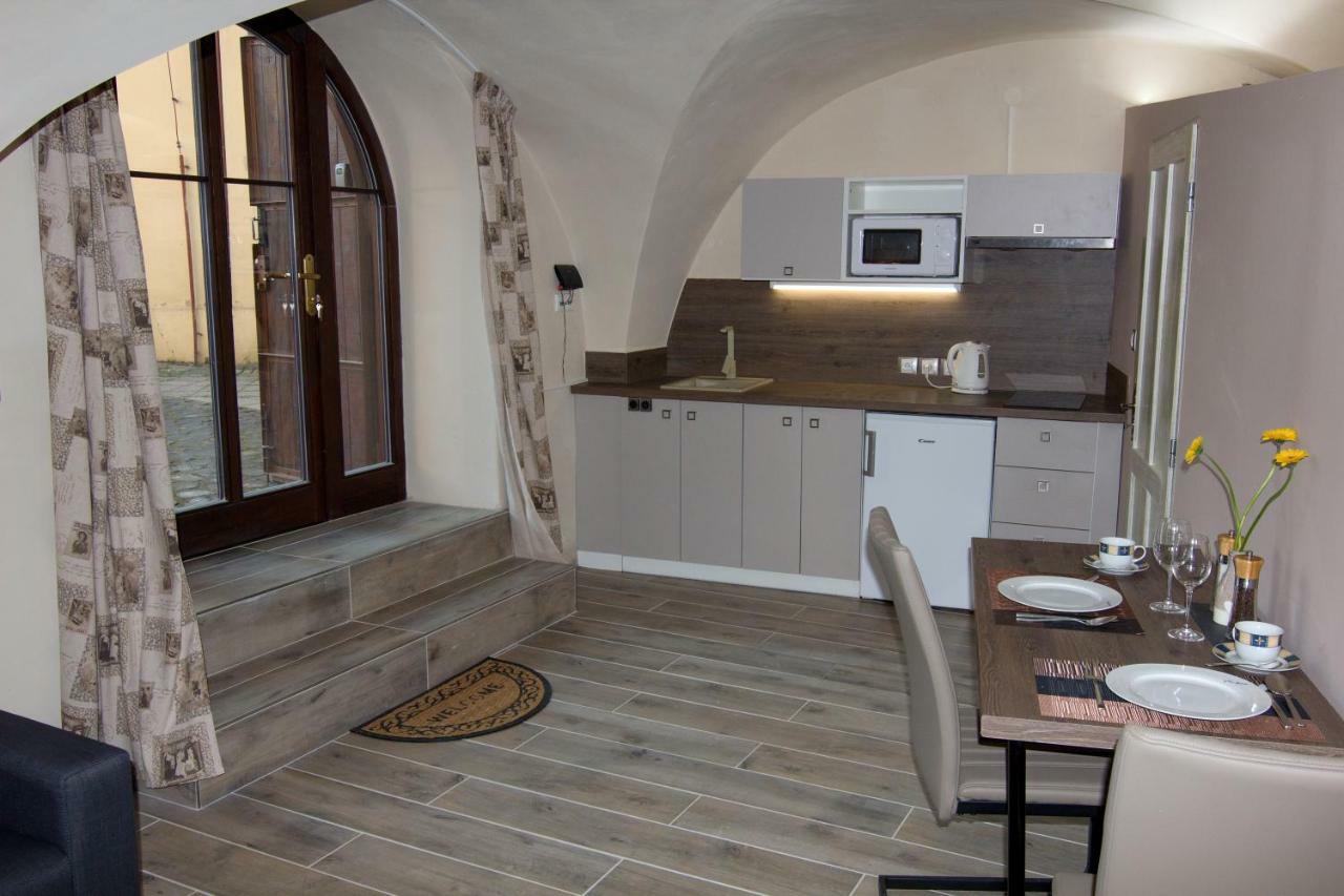 Apartman U Gotickeho Dvojcete Litomerice Ngoại thất bức ảnh